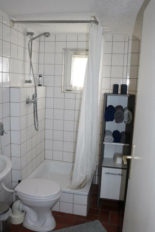 Kleines, Gemuetliches Haeuschen Apartment Monchengladbach Luaran gambar
