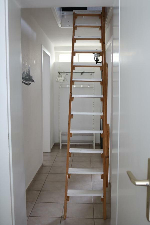Kleines, Gemuetliches Haeuschen Apartment Monchengladbach Luaran gambar